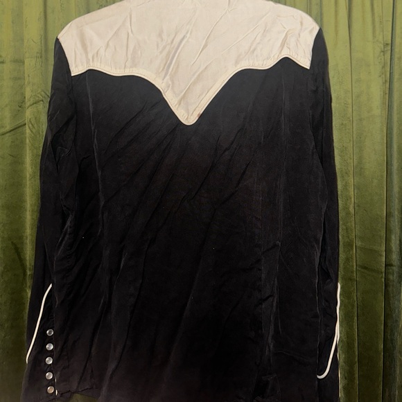 Western black and white button up. - Picture 2 of 3